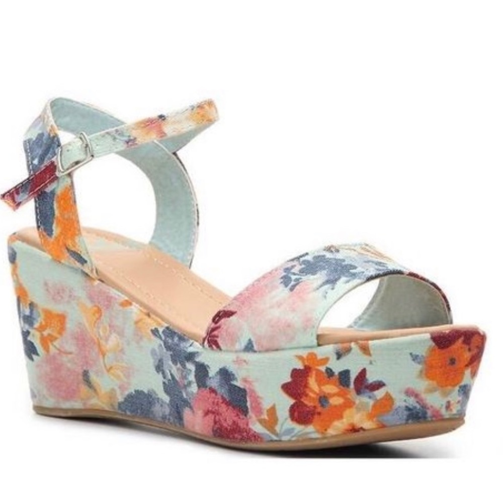 Fergalicious blue floral platform heels